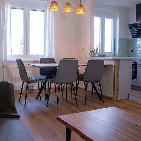 Tom S Apartment