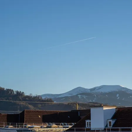 Tom S I * 克尼特尔费尔德